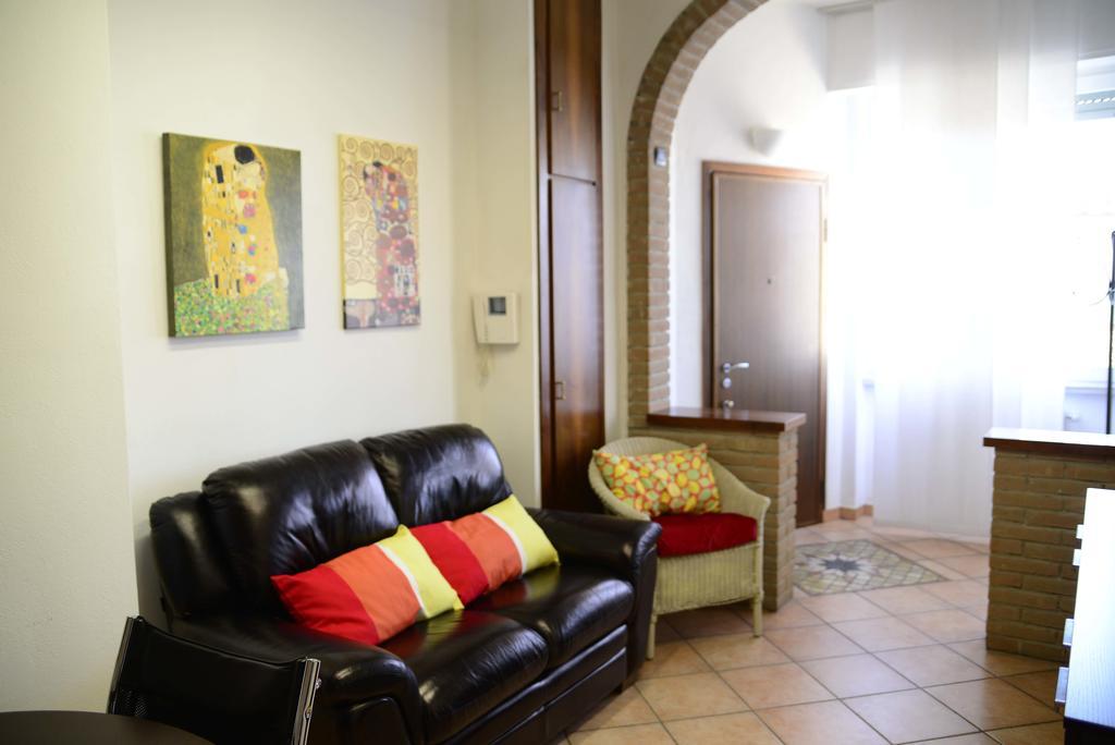 Appartamento Corso Adda Лоди Экстерьер фото